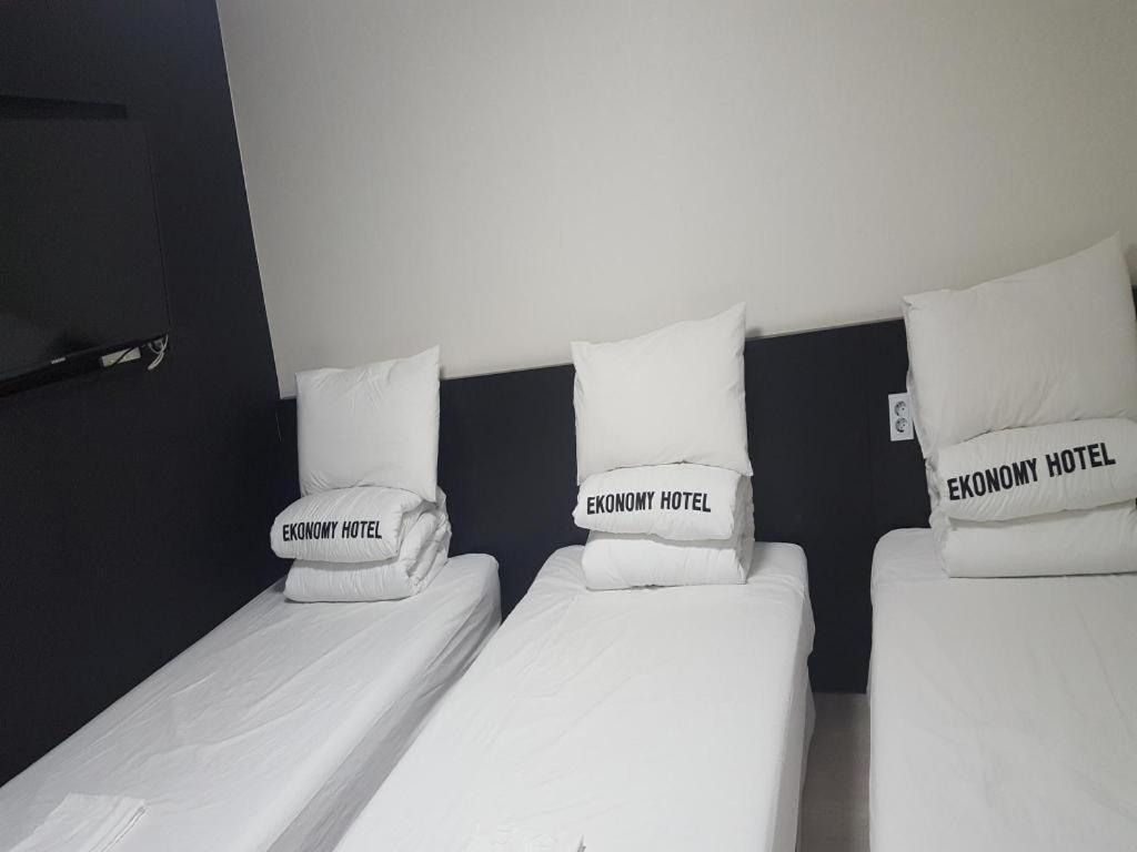 Ekonomy Hotel Nampo Busan Buitenkant foto